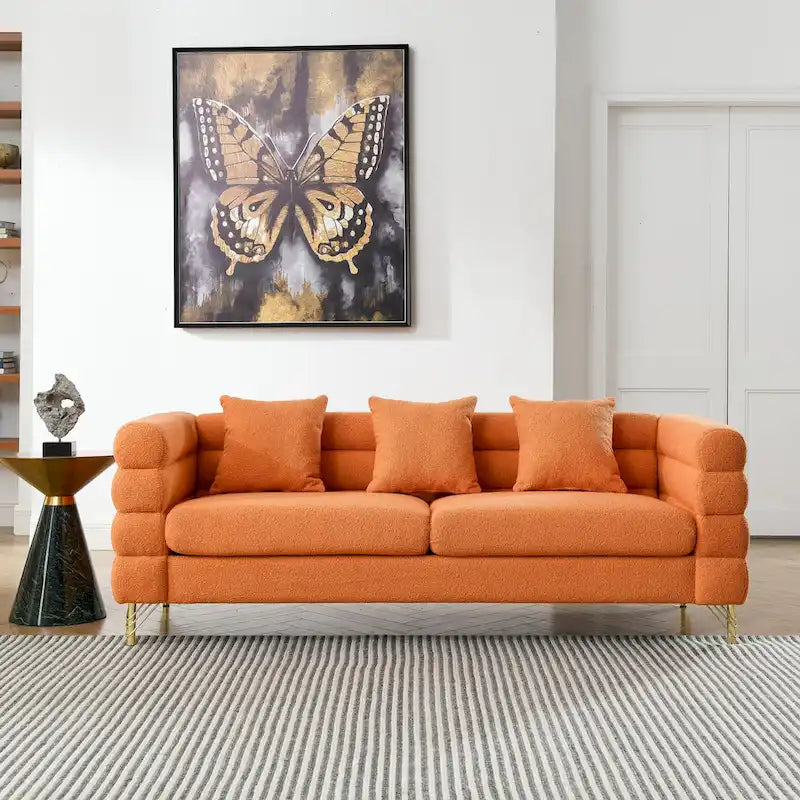 Canapé Art Déco 3 places en tissu Teddy, 3 coussins lombaires et pieds en métal doré — 205 cm