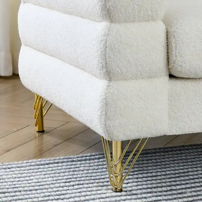 Canapé Art Déco 3 places en tissu Teddy, 3 coussins lombaires et pieds en métal doré — 205 cm