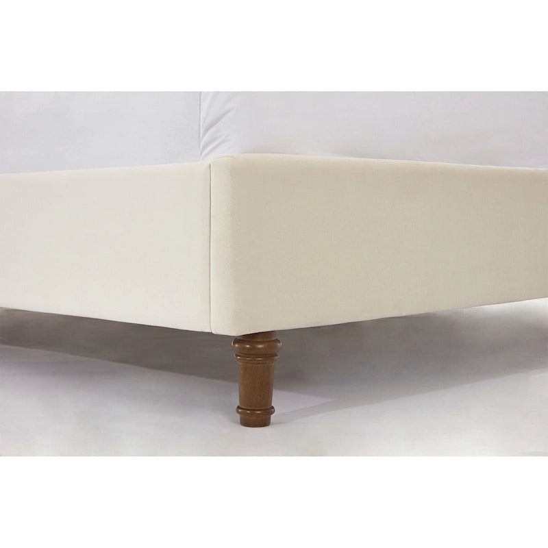 Cadre de lit King size en velours avec tête de lit capitonnée et pieds en noyer