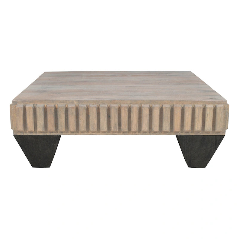 Table basse carrée en bois de manguier fabriquée à la main avec détails sculptés et finition grise sablée
