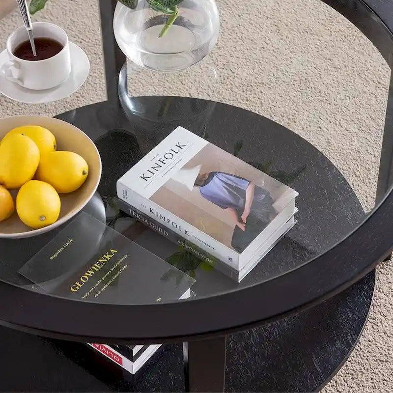 Table basse ronde en verre avec étagère inférieure et cadre en bois massif – 36 po Noir