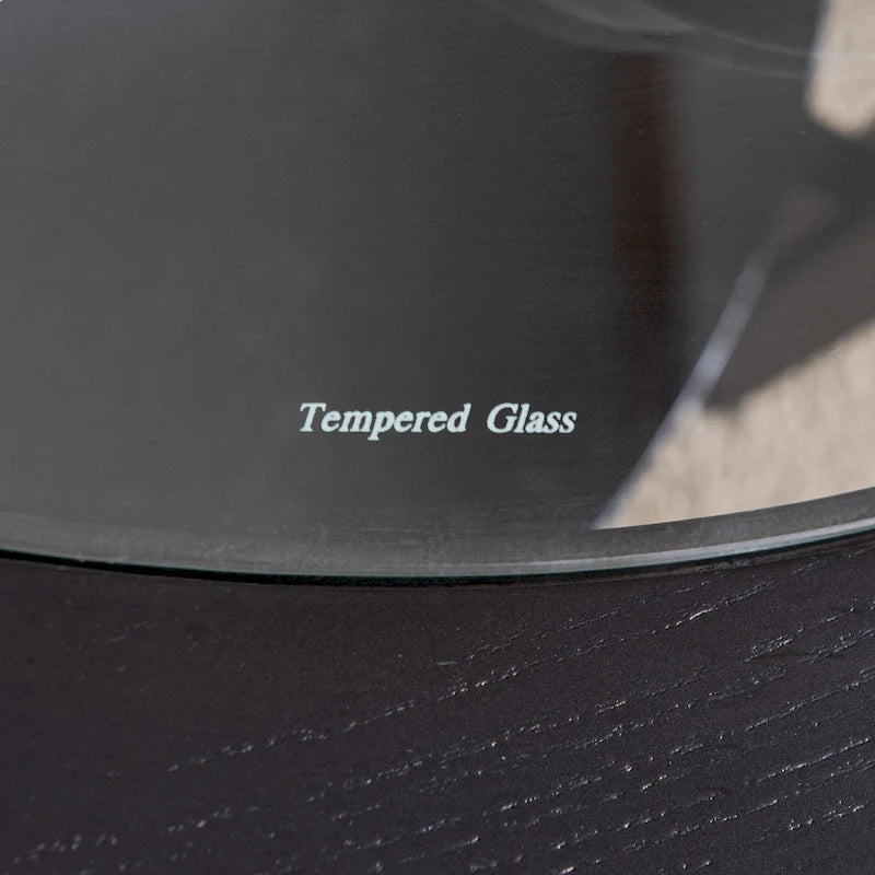 Table basse ronde en verre avec étagère inférieure et cadre en bois massif – 36 po Noir